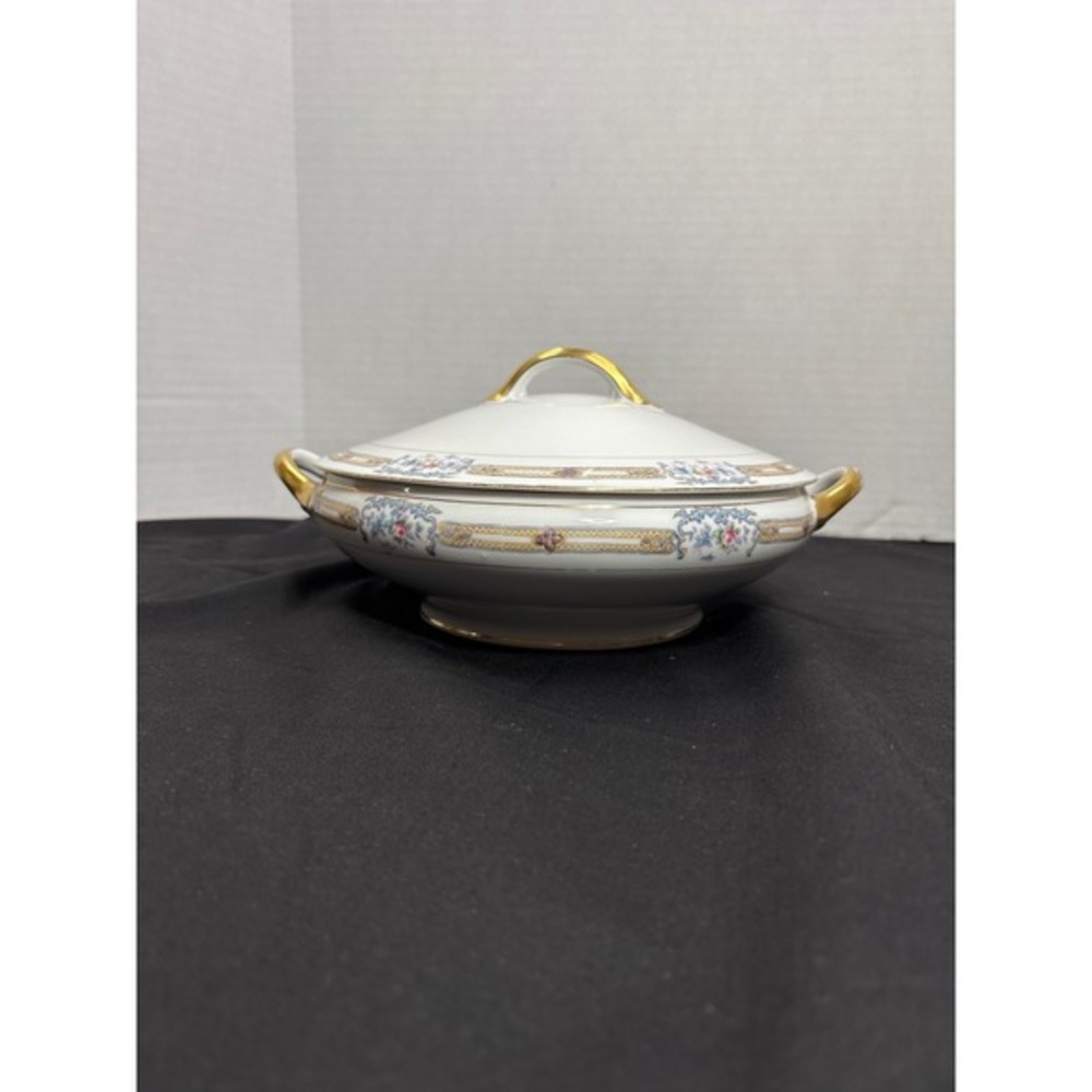 Noritake Hand Painted‎ Covered Casserole Dish Gold Floral Trim Japan